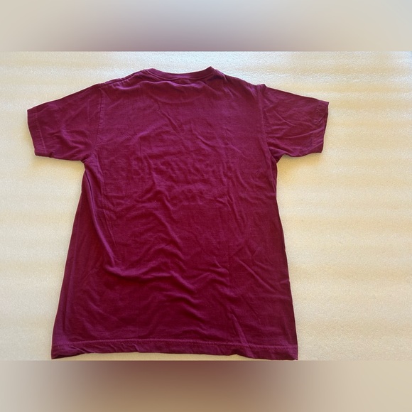 Kathmandu Nepal- Dark Red T Shirt- Dolphin 38 Brand- Made In Nepal Tee - Picture 8 of 8